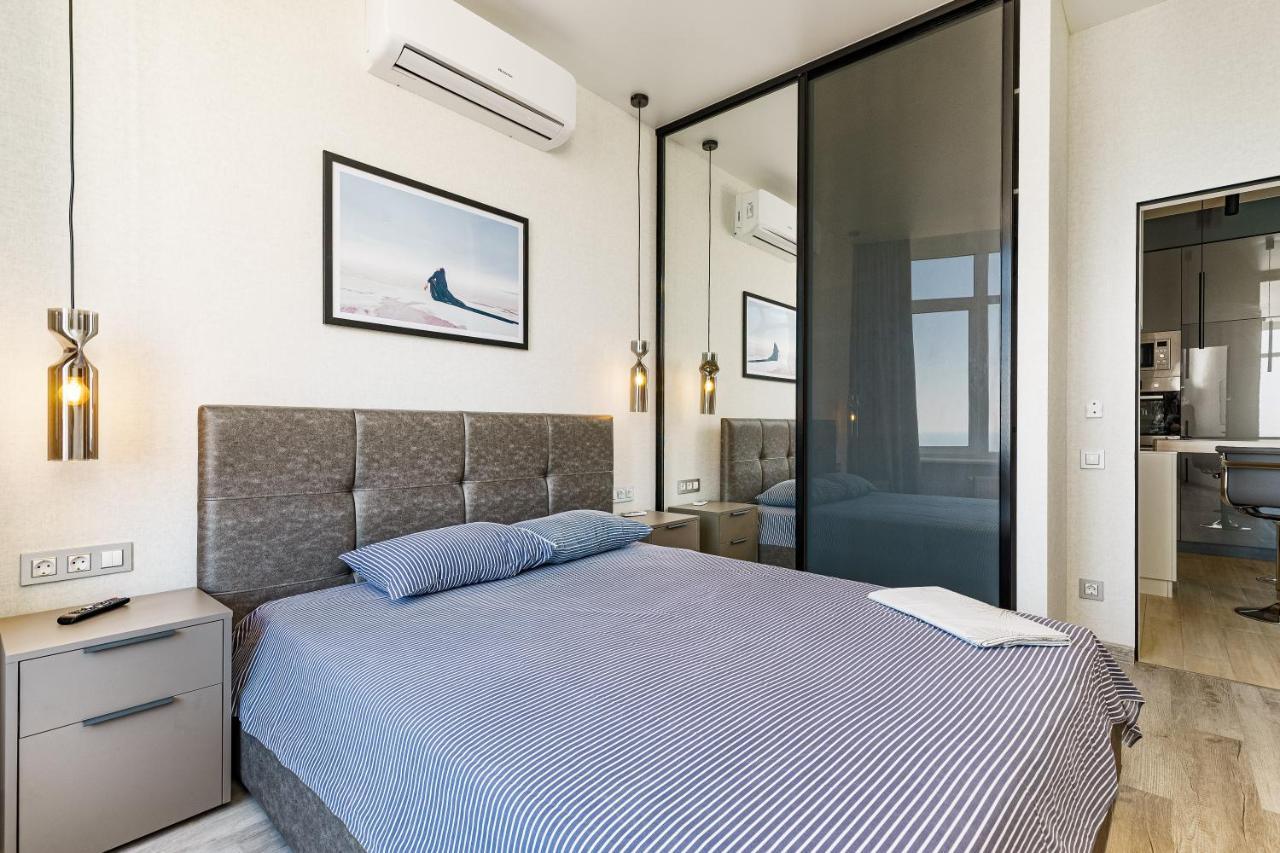 Sea Symphony Design Apartment Одеса Екстериор снимка